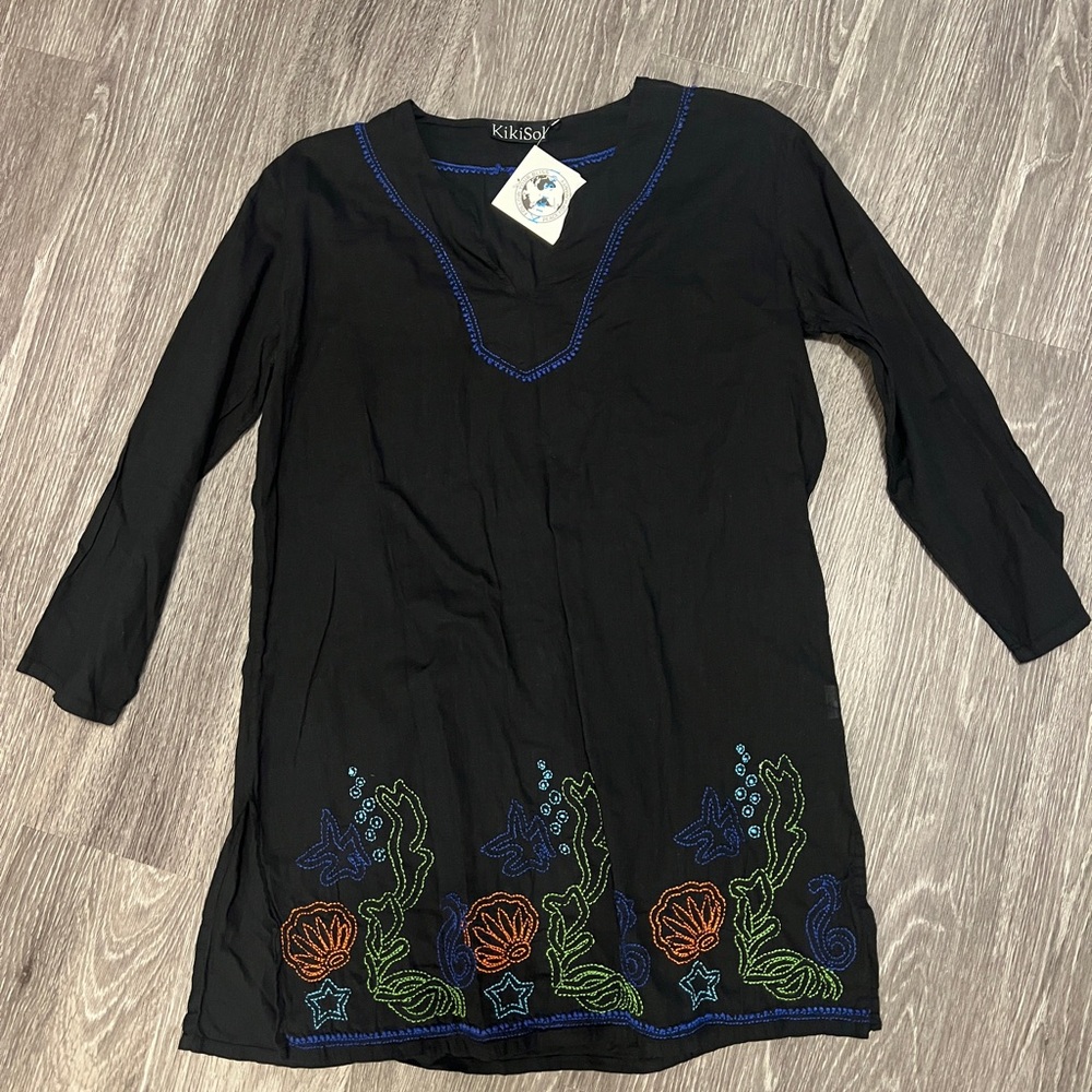 KikiSol Black Top with Blue Seashell Beach Cover up tunic top Summer Small NEW